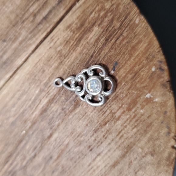 Intricate Silver Charm with Clear Stone P279 - Picture 2 of 2
